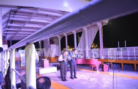 Σκηνικό θεατρικής παράστασης το ferry boat
